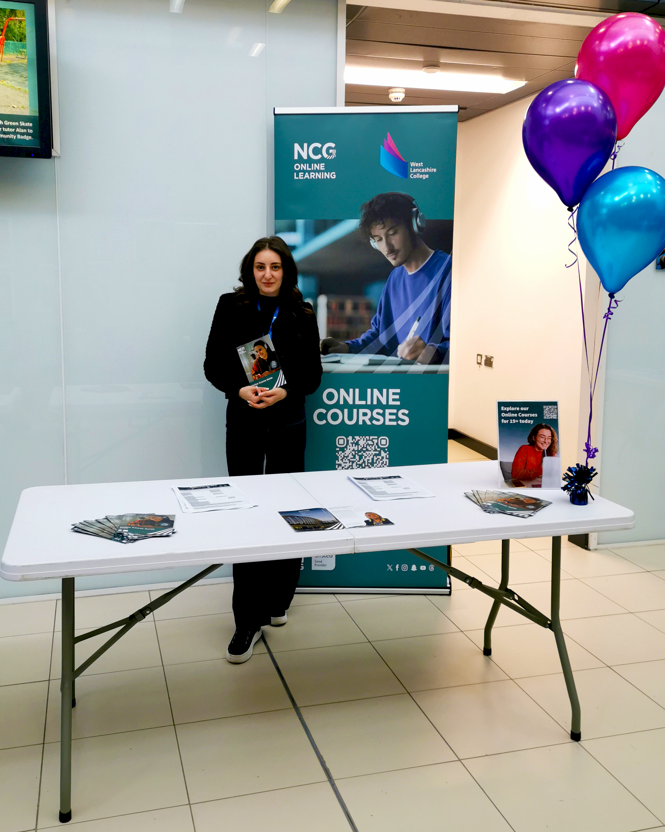 Open Evening Stand
